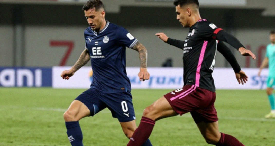 Bàn thắng thứ 100 của Messi và cuộc chơi quyền lực đằng sau lá phiếu Quả bóng vàng