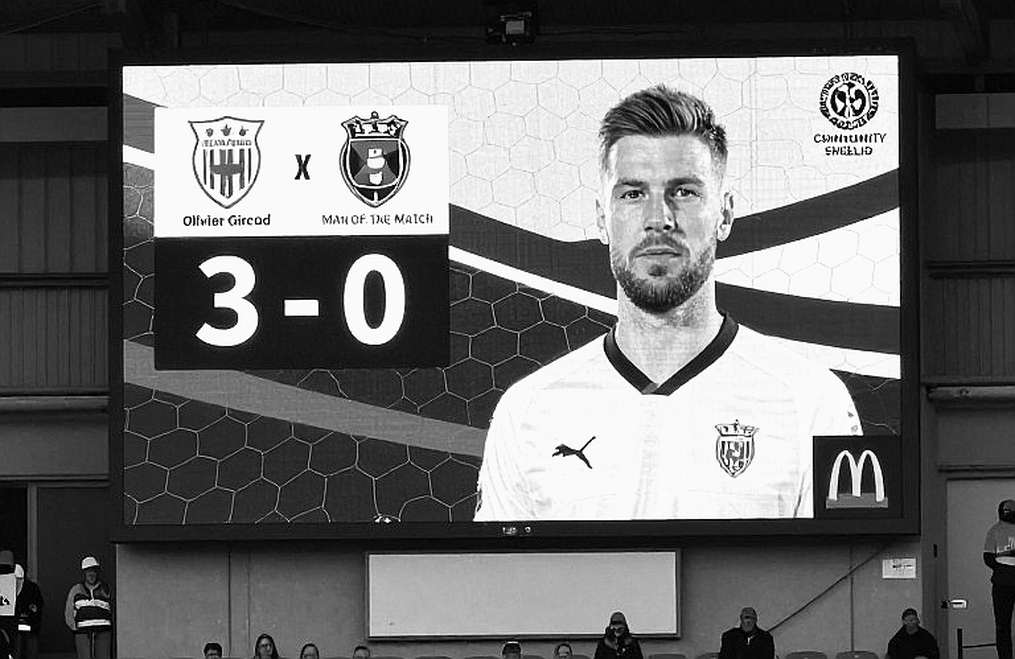 Bóng đá Việt Nam nhìn từ gốc rễ: V.League, đội tuyển và những nút thắt cần tháo gỡ